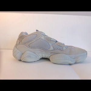 - Yeezy 500 salt size 10- it got cancelled, repos